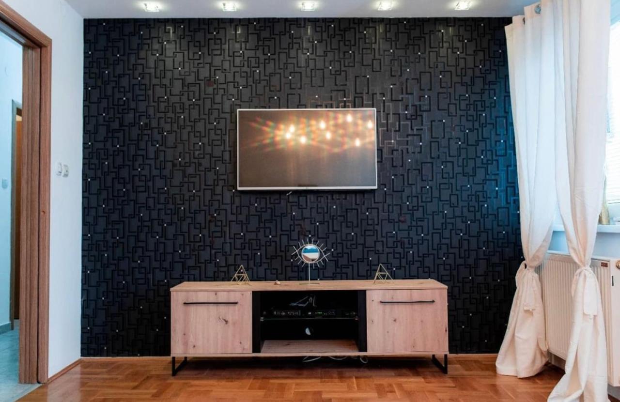 Lux Stan Na Dan Pozarevac Apartment Ngoại thất bức ảnh