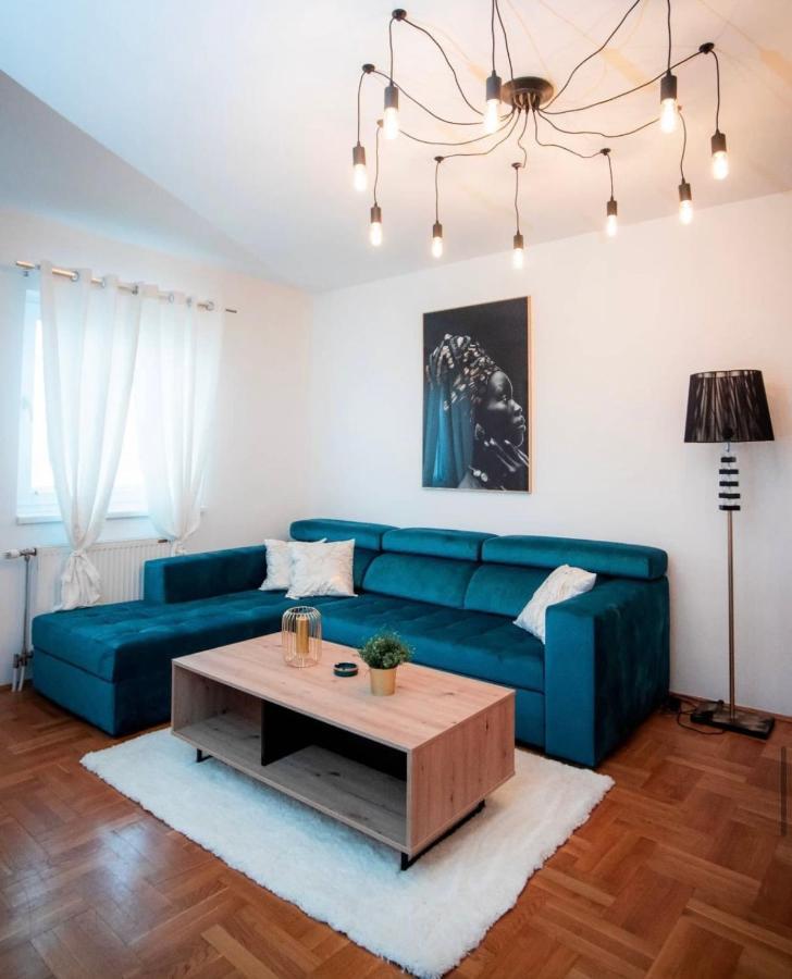 Lux Stan Na Dan Pozarevac Apartment Ngoại thất bức ảnh